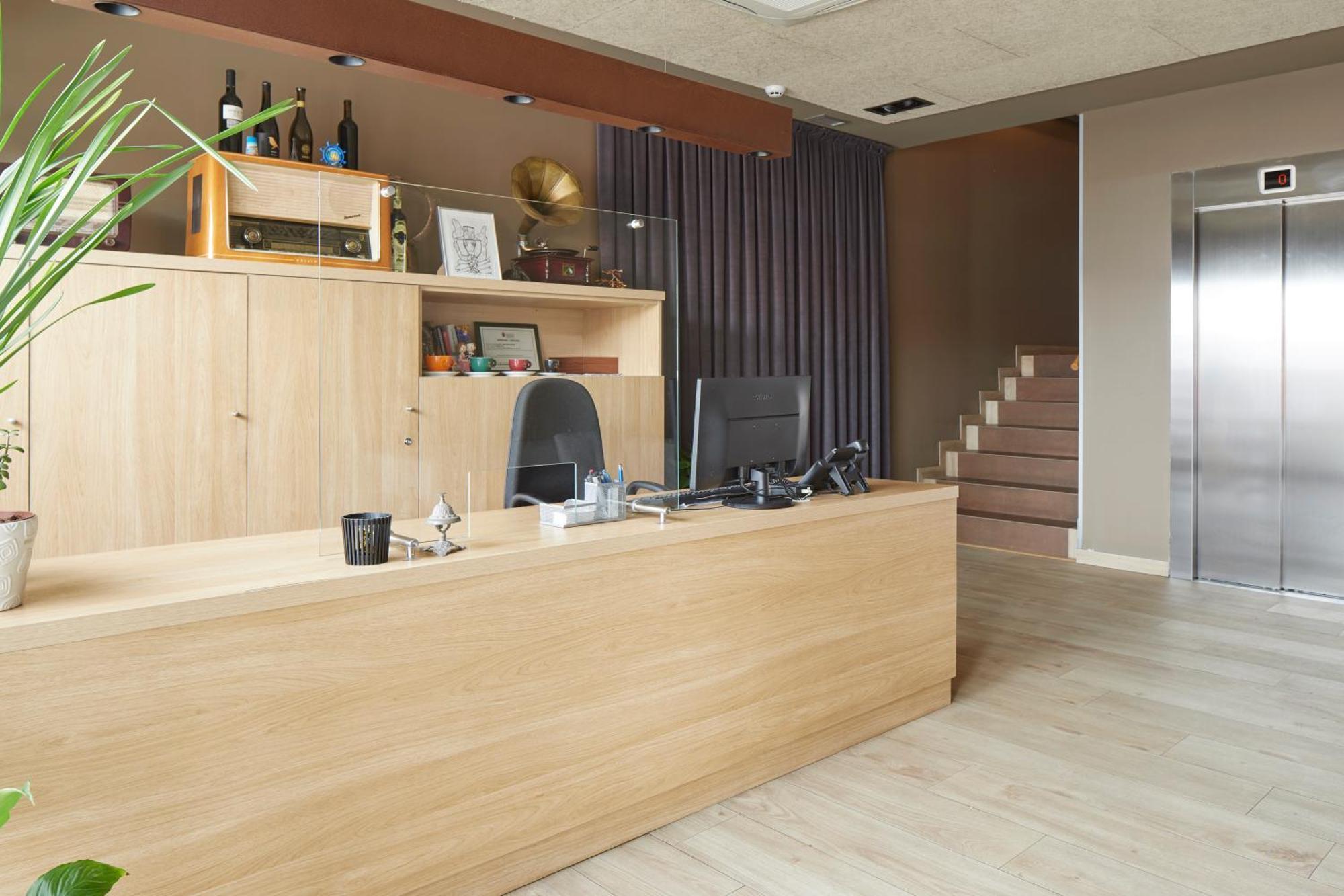 Hotel Landaben Pamplona Dış mekan fotoğraf