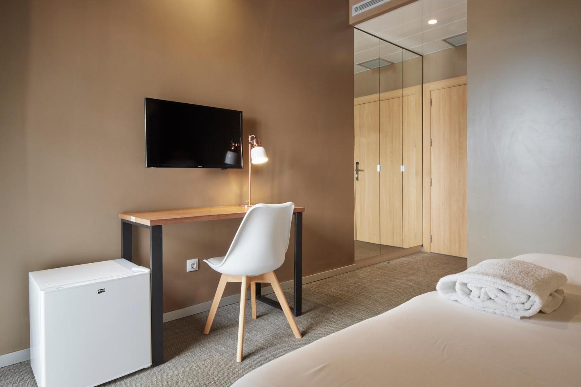 Hotel Landaben Pamplona Dış mekan fotoğraf
