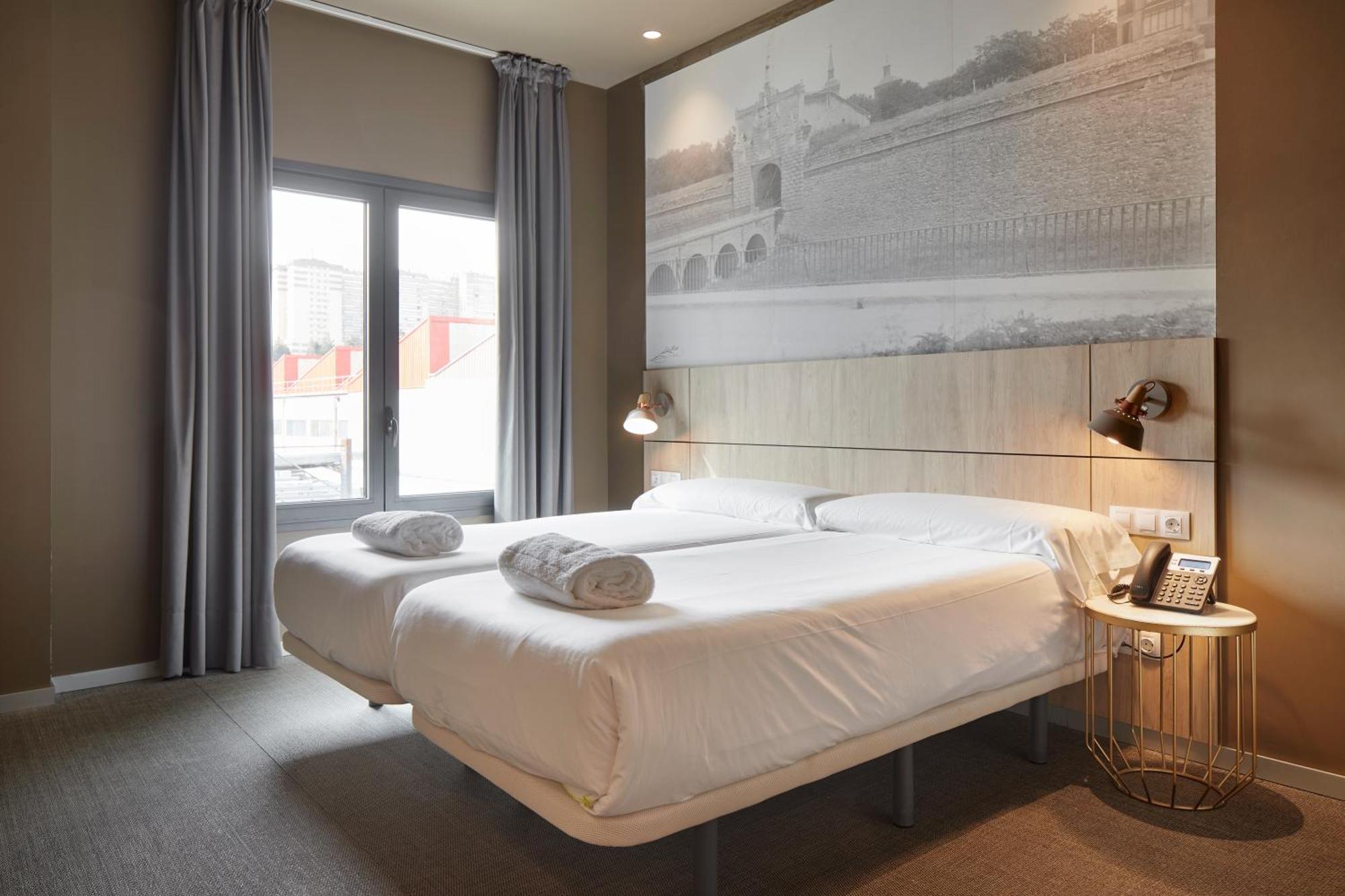 Hotel Landaben Pamplona Dış mekan fotoğraf